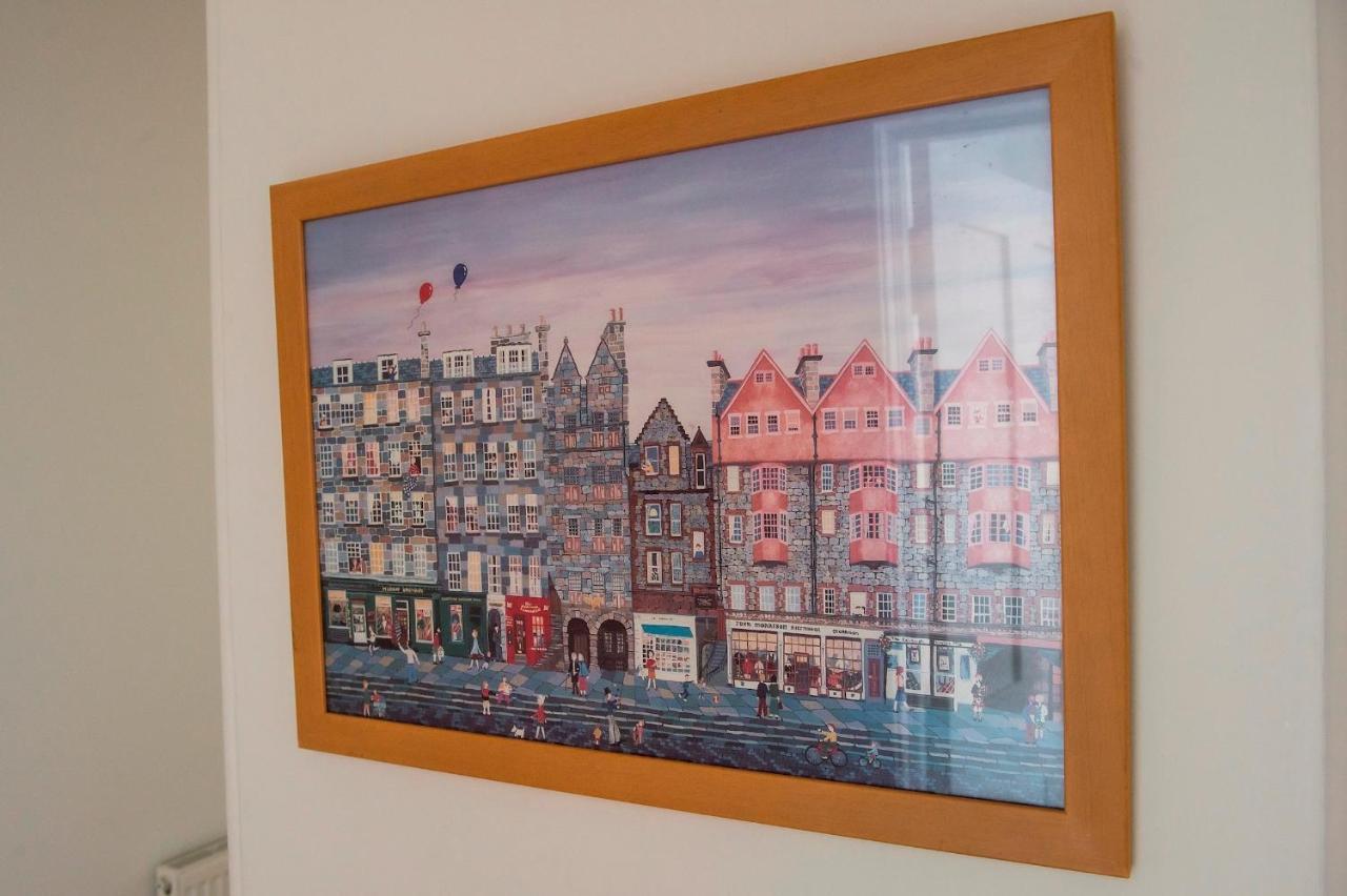 Pass The Keys Modern 3 Bed Flat On The Historic Royal Mile Apartamento Edimburgo Exterior foto