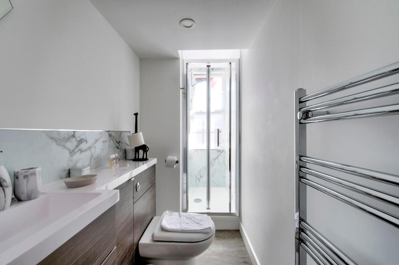 Pass The Keys Modern 3 Bed Flat On The Historic Royal Mile Apartamento Edimburgo Exterior foto