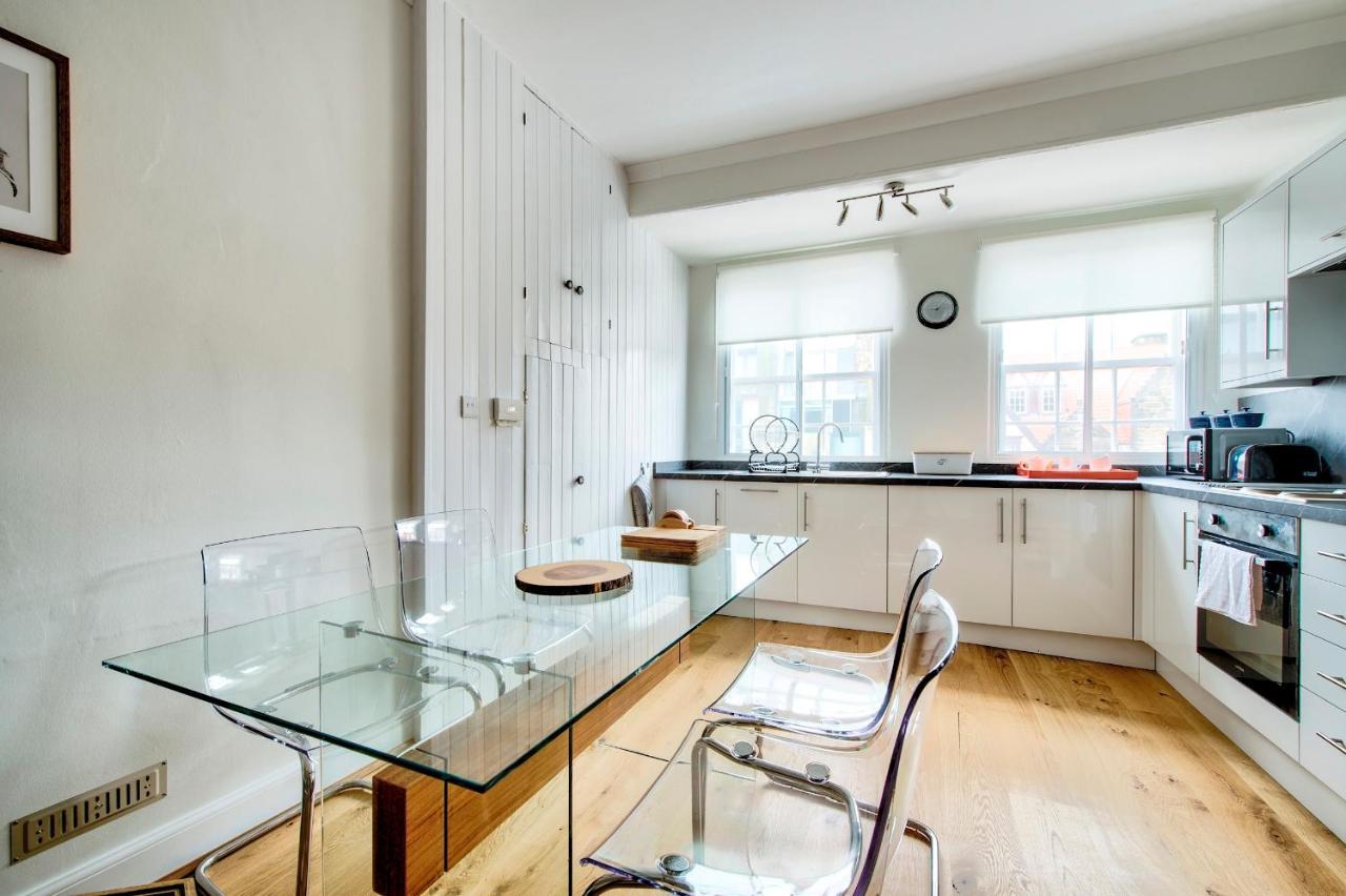 Pass The Keys Modern 3 Bed Flat On The Historic Royal Mile Apartamento Edimburgo Exterior foto