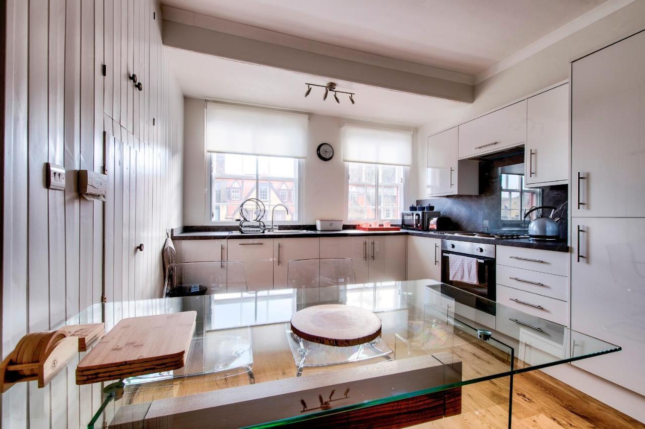 Pass The Keys Modern 3 Bed Flat On The Historic Royal Mile Apartamento Edimburgo Exterior foto